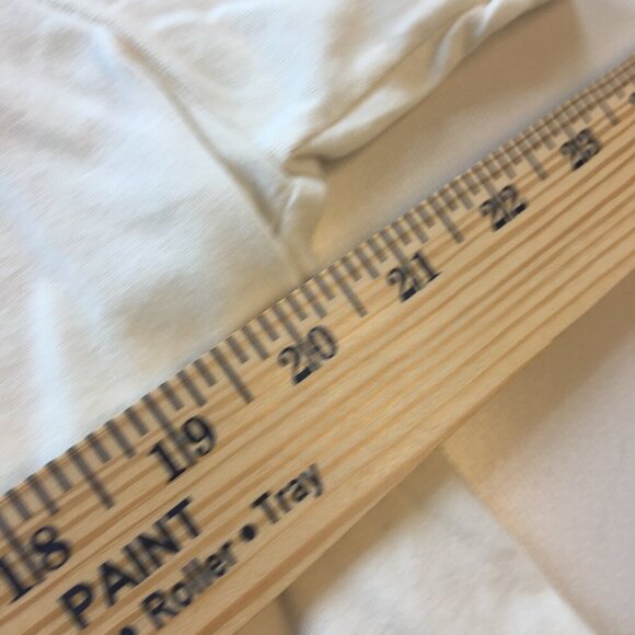 Halloween Graphic Tee Bad Girls Sanderson Sisters Natural Large Mug Shots - Picture 6 of 9